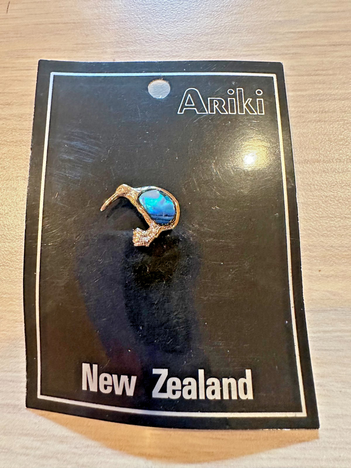 Ariki Paua Abalone Shell Kiwi BIrd Pin Brooch Gold Plated from New Zealand