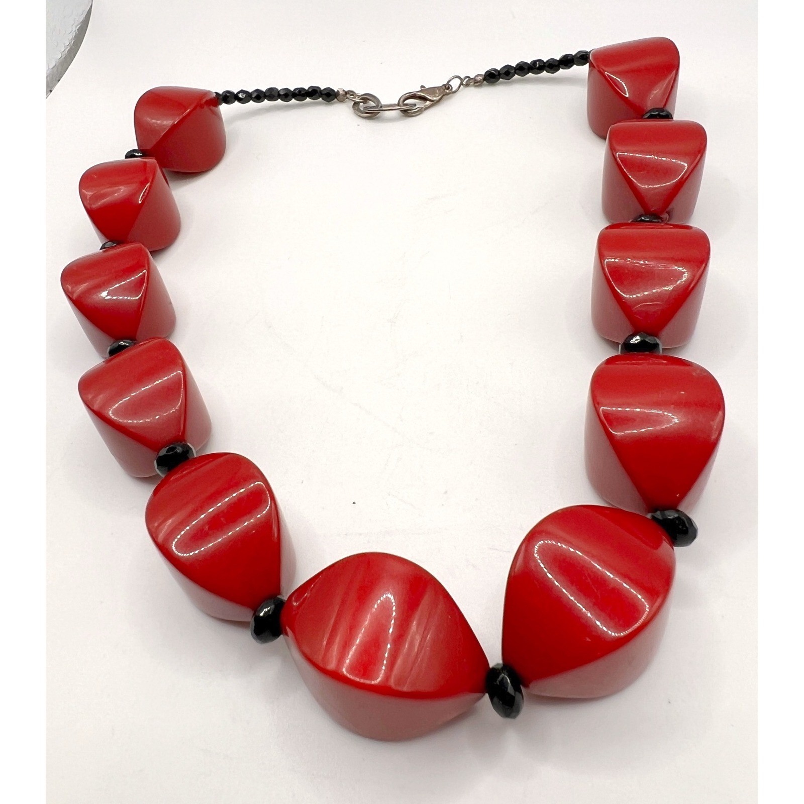 Chunky Red Statement Bead Necklace Black Accent Beads 18″ Bold Vintage Style