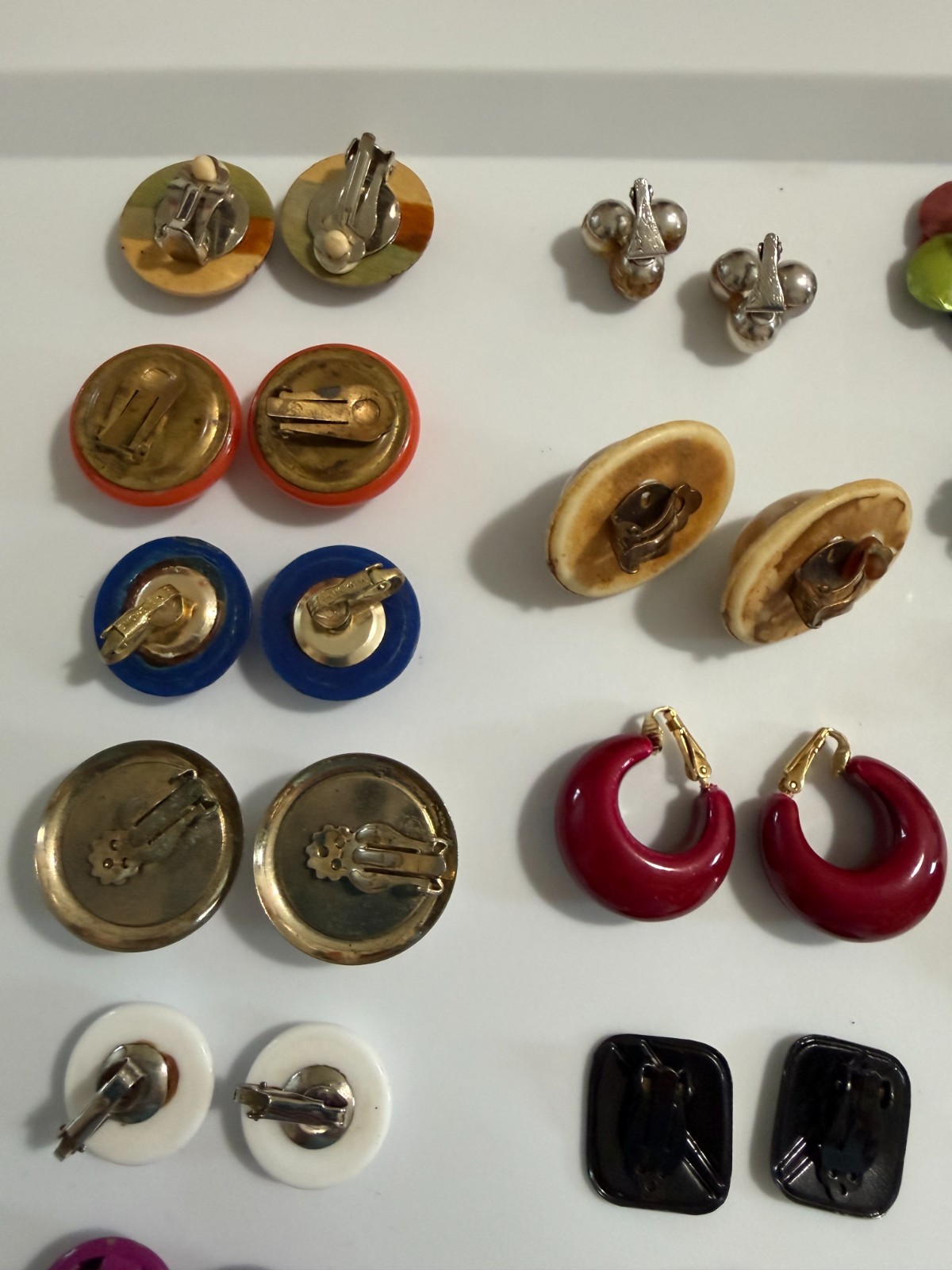 Lot of 35 Vintage Clip Earrings Resin Enamel Beaded Plastic Ceramic Shell Metal