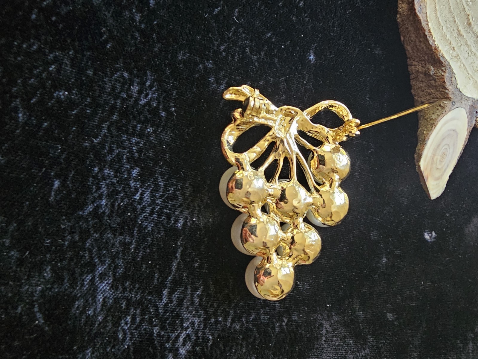 Vtg Lot 3 Brooch Grape Bunch Vine Clusters Imitation Pearl Gold Tone Fruit Pin