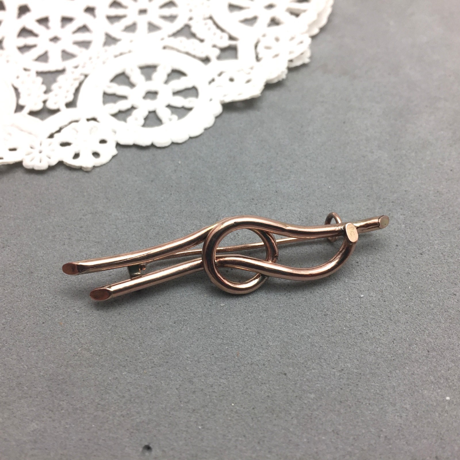 Antique Victorian Love Knot Brooch Pin Rose Gold Filled 2″ Unmarked “C” Closure