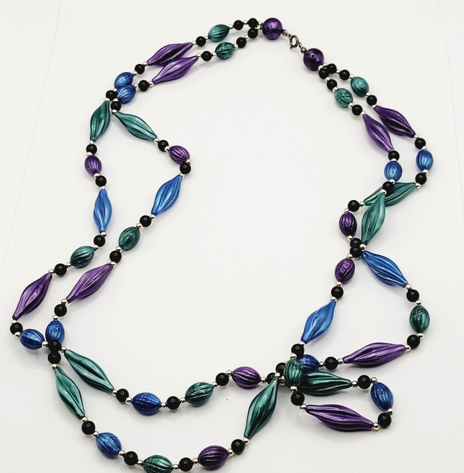 Peacock Colors Purple & Blues Gold Tone Acrylic Lucite Beaded Vintage Necklace