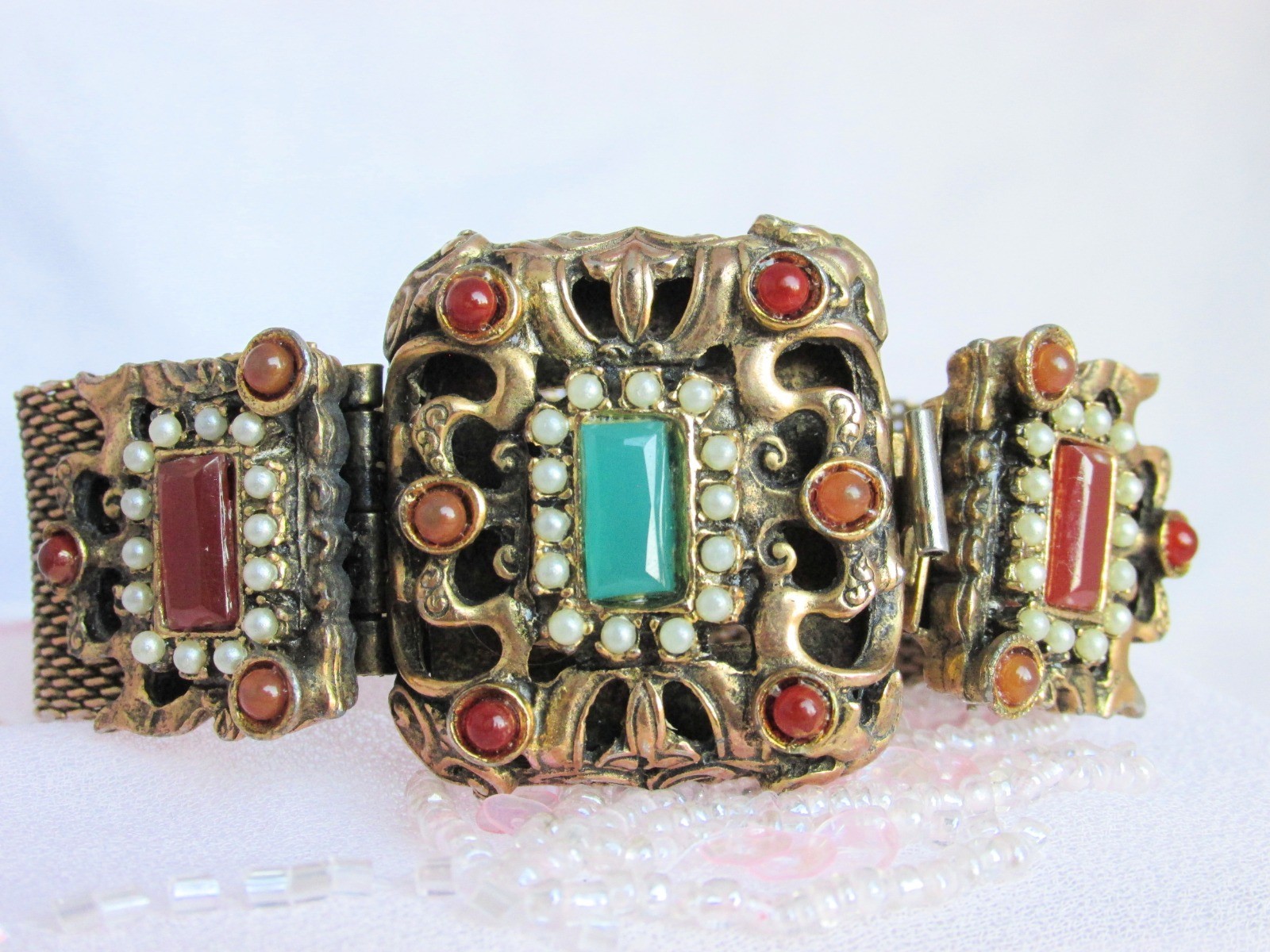 Antiqu Victorian Brass Mesh Faux Emerald Faux Carnelian Bracelet Intricate Clasp