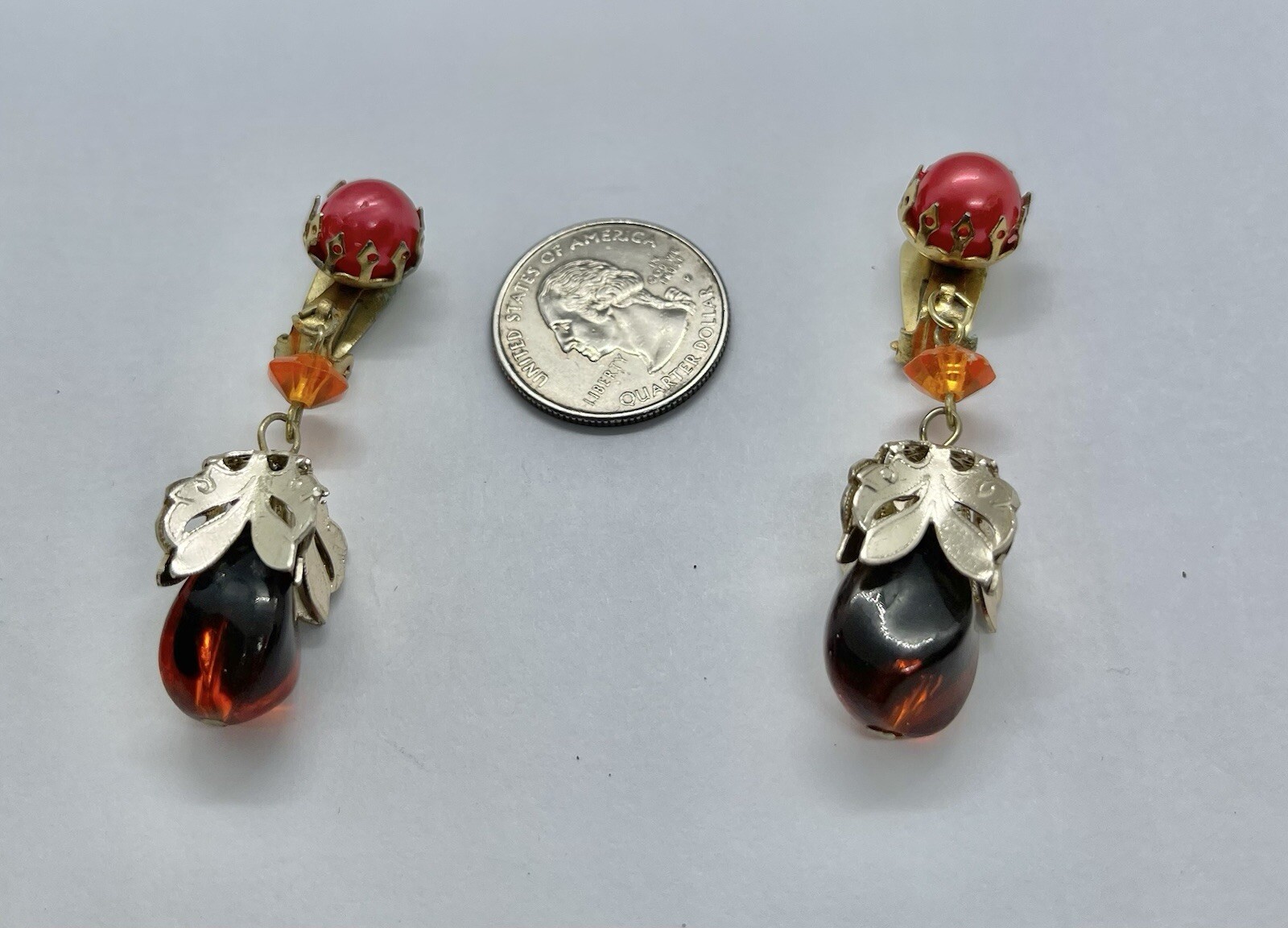 Vintage Mid Century Mod Orange Peach Brown Beads Dangle Clip Earrings Hong Kong