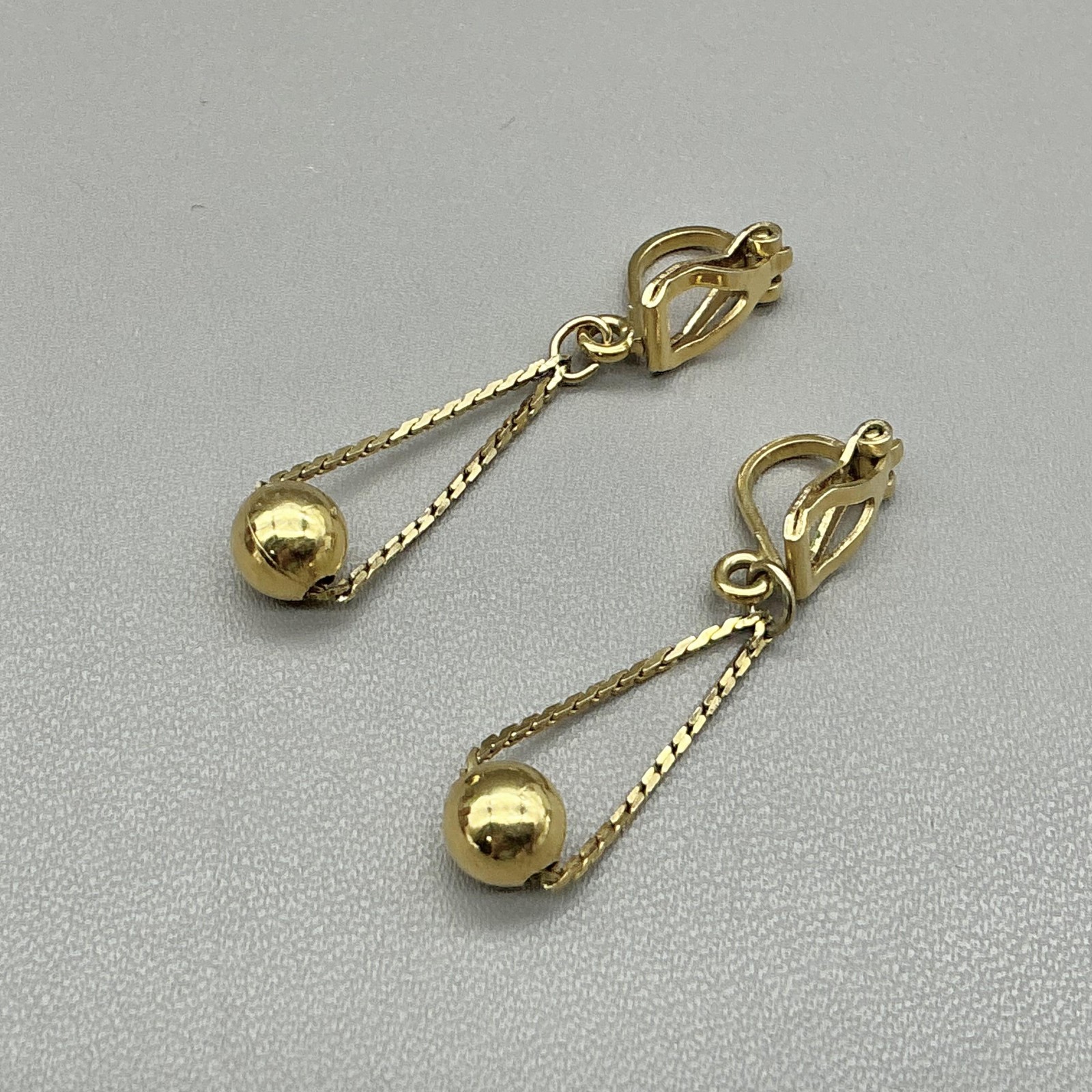 Vintage Napier Earrings Gold Tone Chain Dangle Clip On Round Ball Drop Jewelry