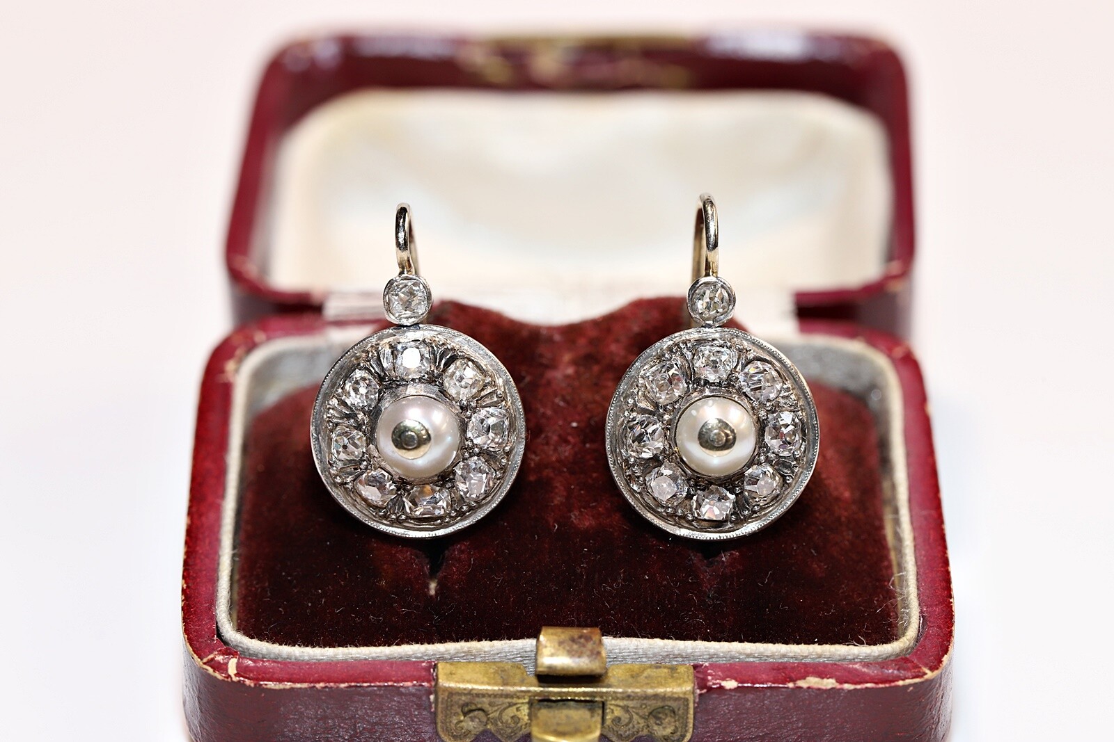 Antique Circa 1900s 18k Gold Natural Old Cut Diamond And Pearl Earring