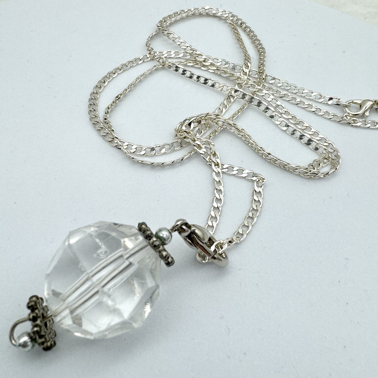 VTG Crystal Acrylic Lucite Plastic Faceted Large Pendant Necklace 29.5” Chain