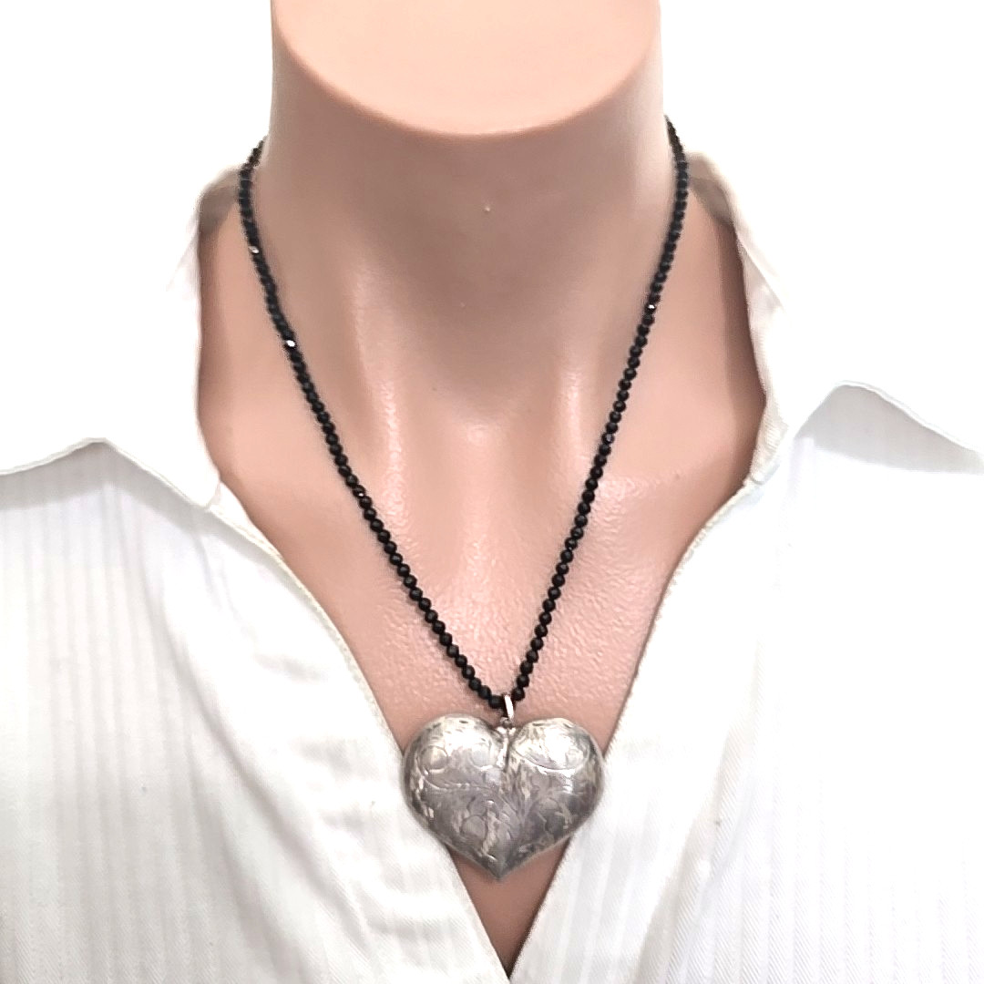 Sterling Silver Puff Heart Pendant Black Glass Sterling Clasp Necklace 18″ L