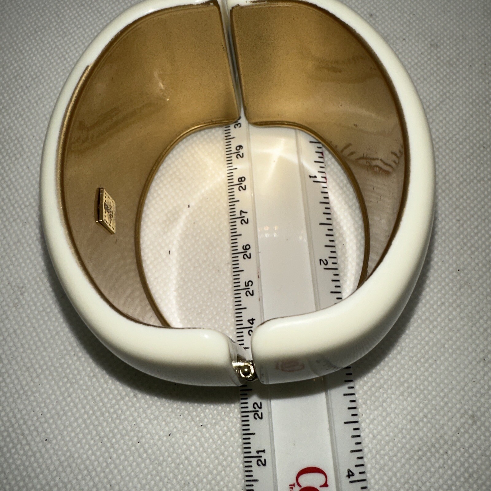 VTG White Hindge Bracelet Has A Honeybee Inside Snap Magnetic Closure