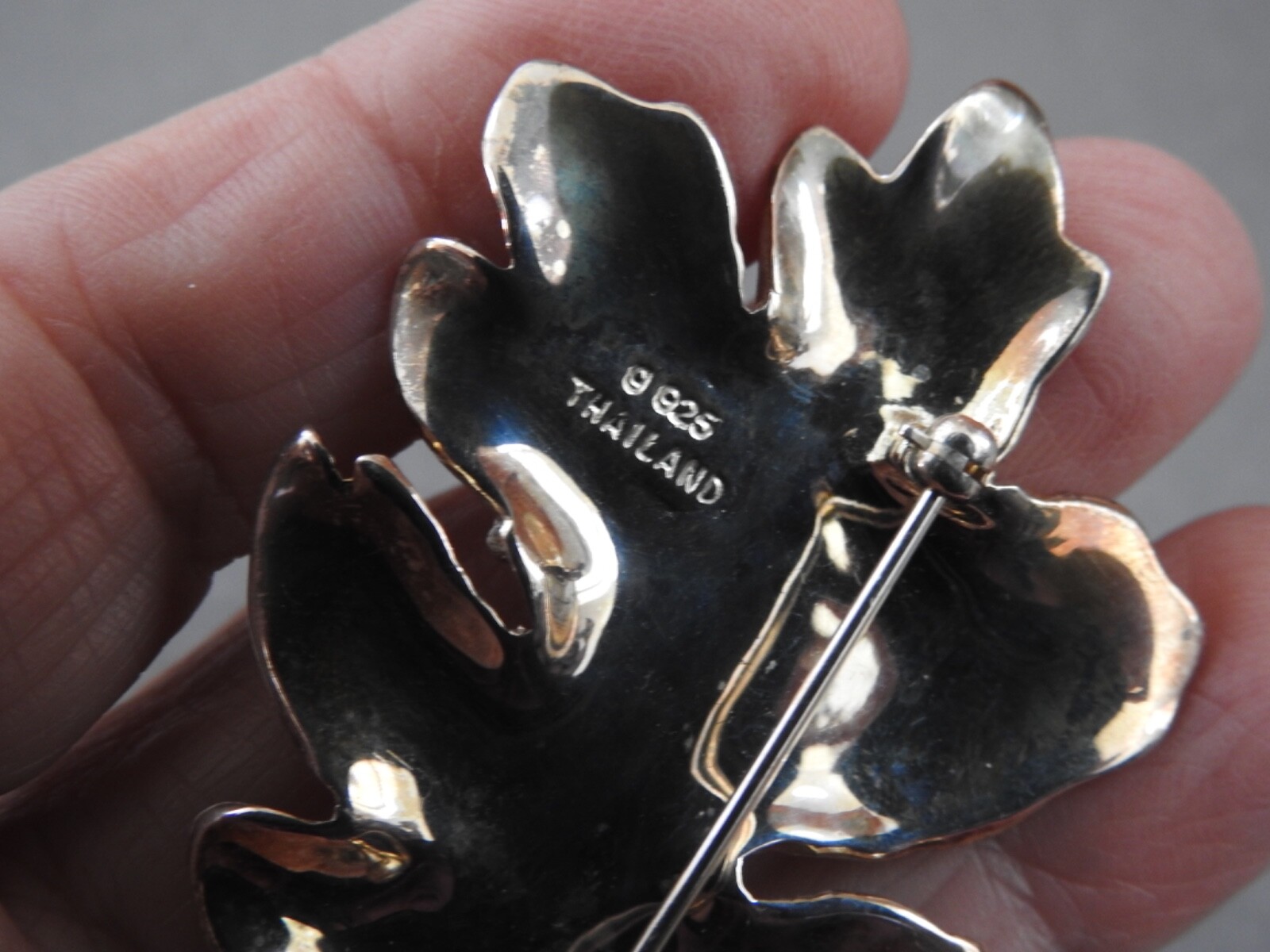 beautiful gold washed STERLING SILVER LEAF PIN heavy brooch