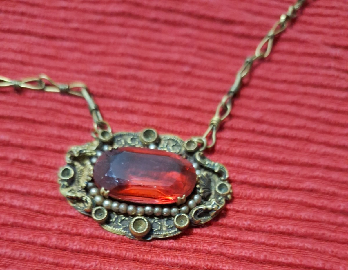 Vintage Victorian Faceted RED Pendant Necklace Non Magnetic