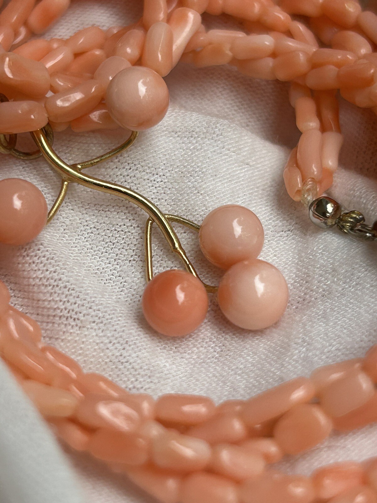 VTG Angel Skin Coral Tube Twisted Strand Necklace Pendant Genuine Pink Art Deco