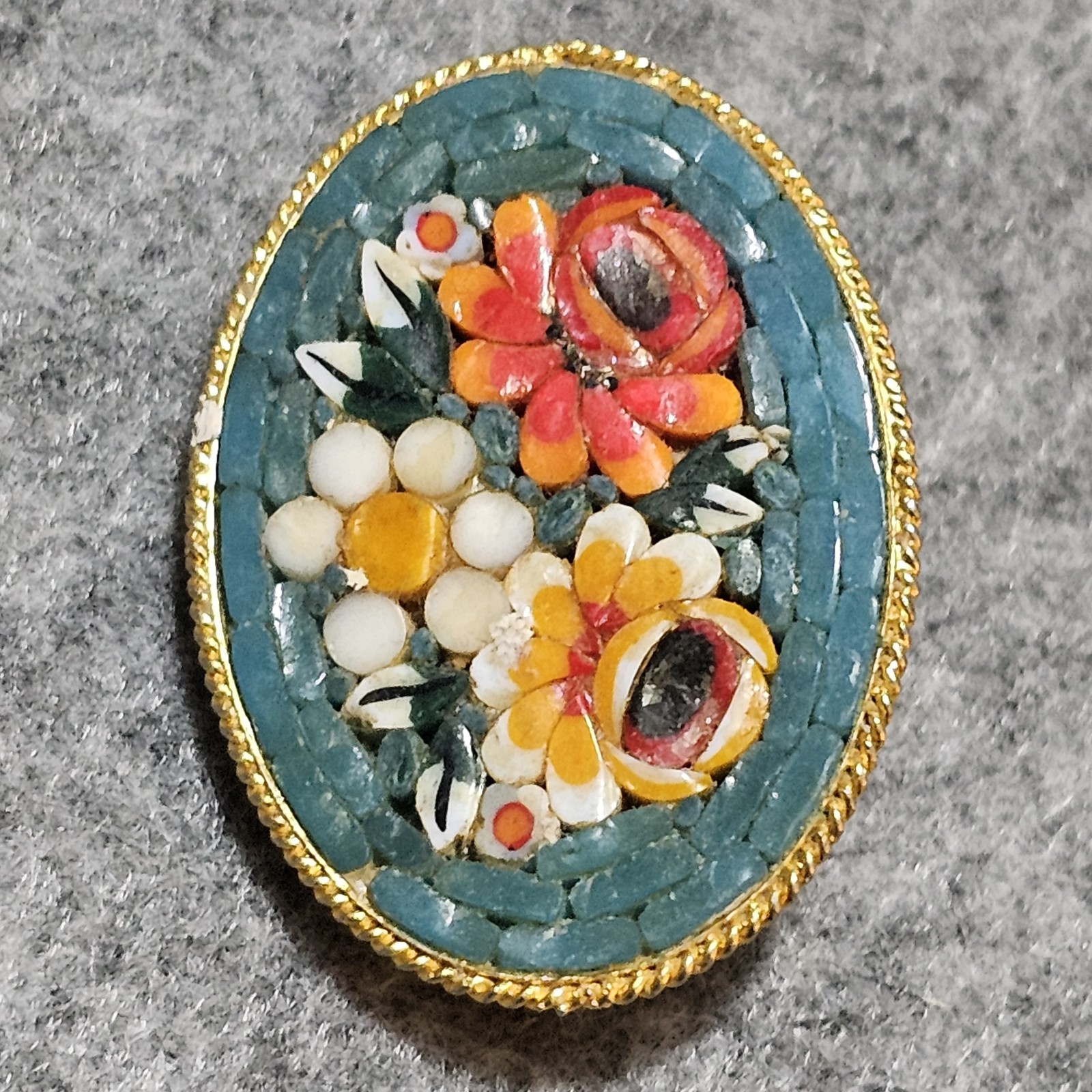 Vtg Micro Mosaic Italian Twisted Gold Tone Frame Blue Floral Oval Brooch