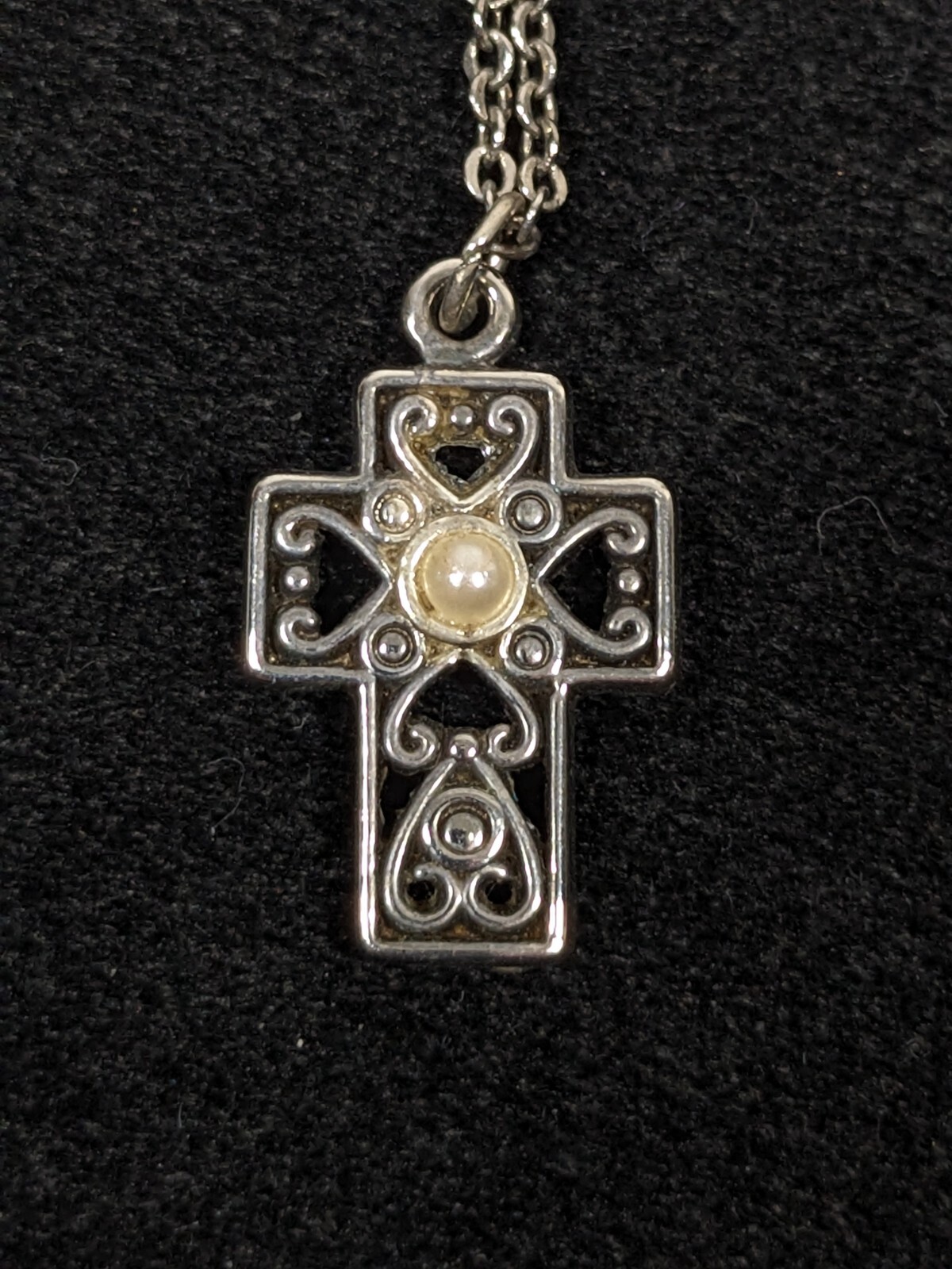 Vintage Silver Tone Open Work Ornate Faux Pearl Pendant Necklace 16 inch