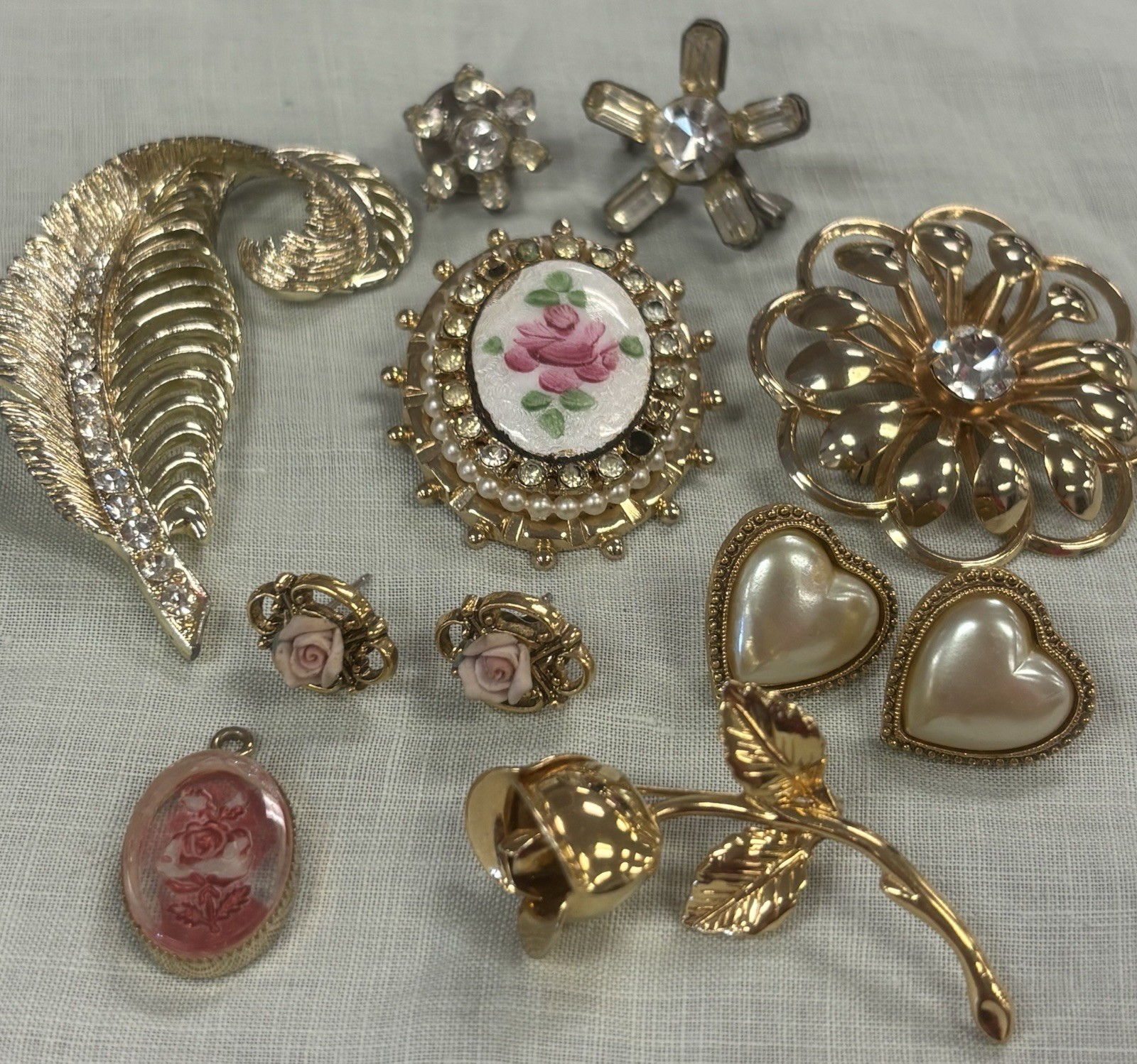 VTG Jewelry Lot Coro Monet 1928 Signed Brooches Earrings Rhinestone Gold Estate