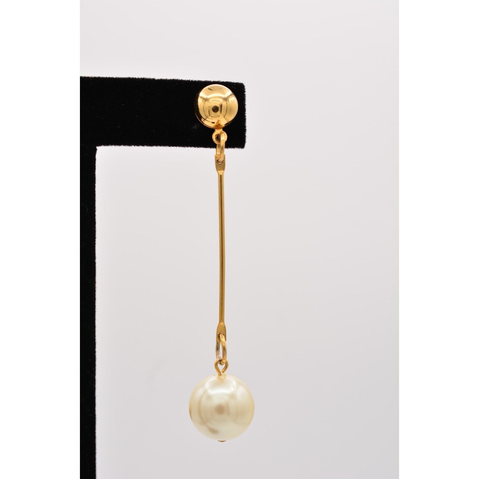 Vintage Dangle Earrings Long Round Faux Pearl Drop White Chunky 1990s BinZ