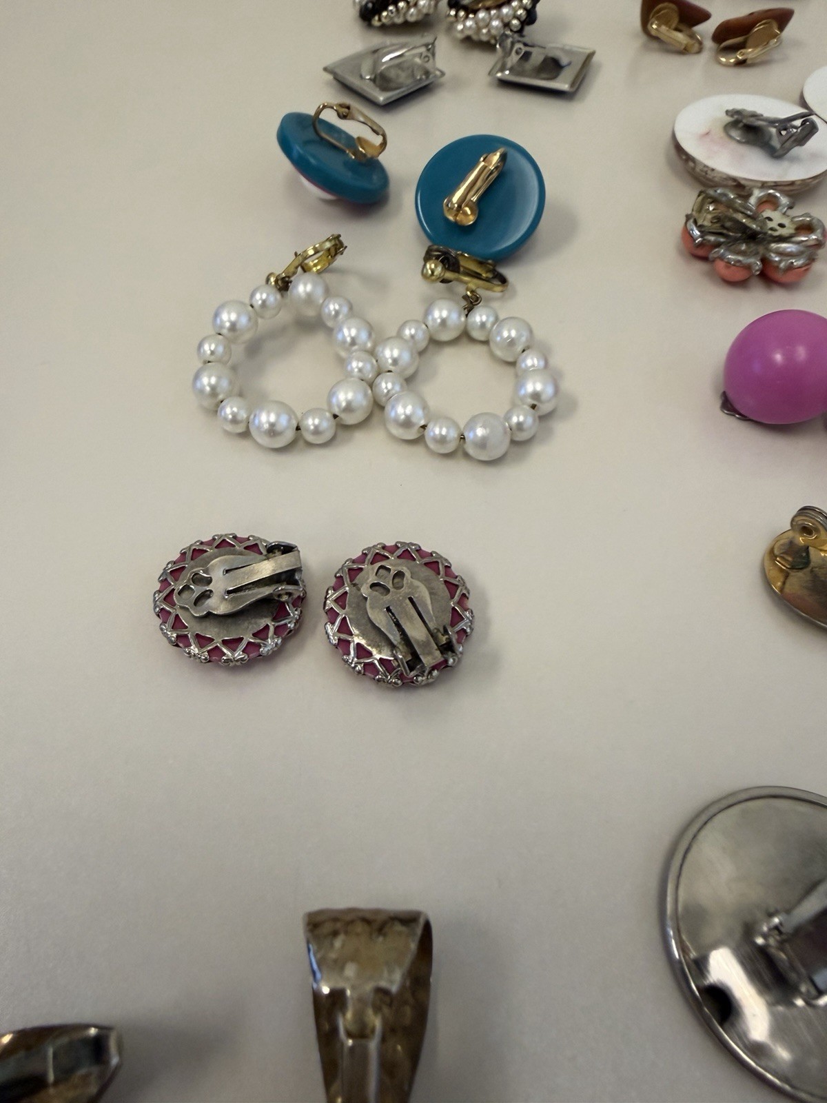 Lot Of Vintage Retro & Modern Clip On Earrings 60s 70s 80s 90s To Now 25 Pairs