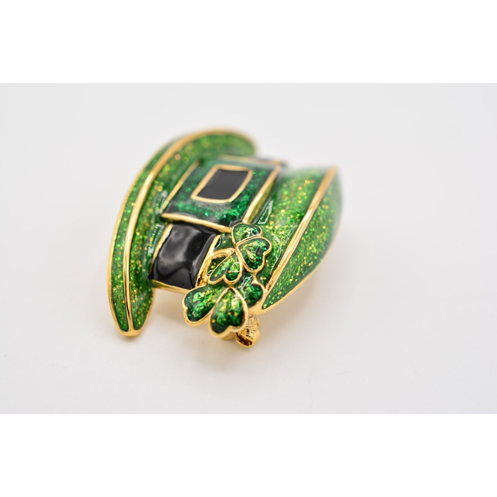 Vintage Leprechaun Pin Brooch Shamrock Hat Green St. Patrick’s NOS 1980s BinA5