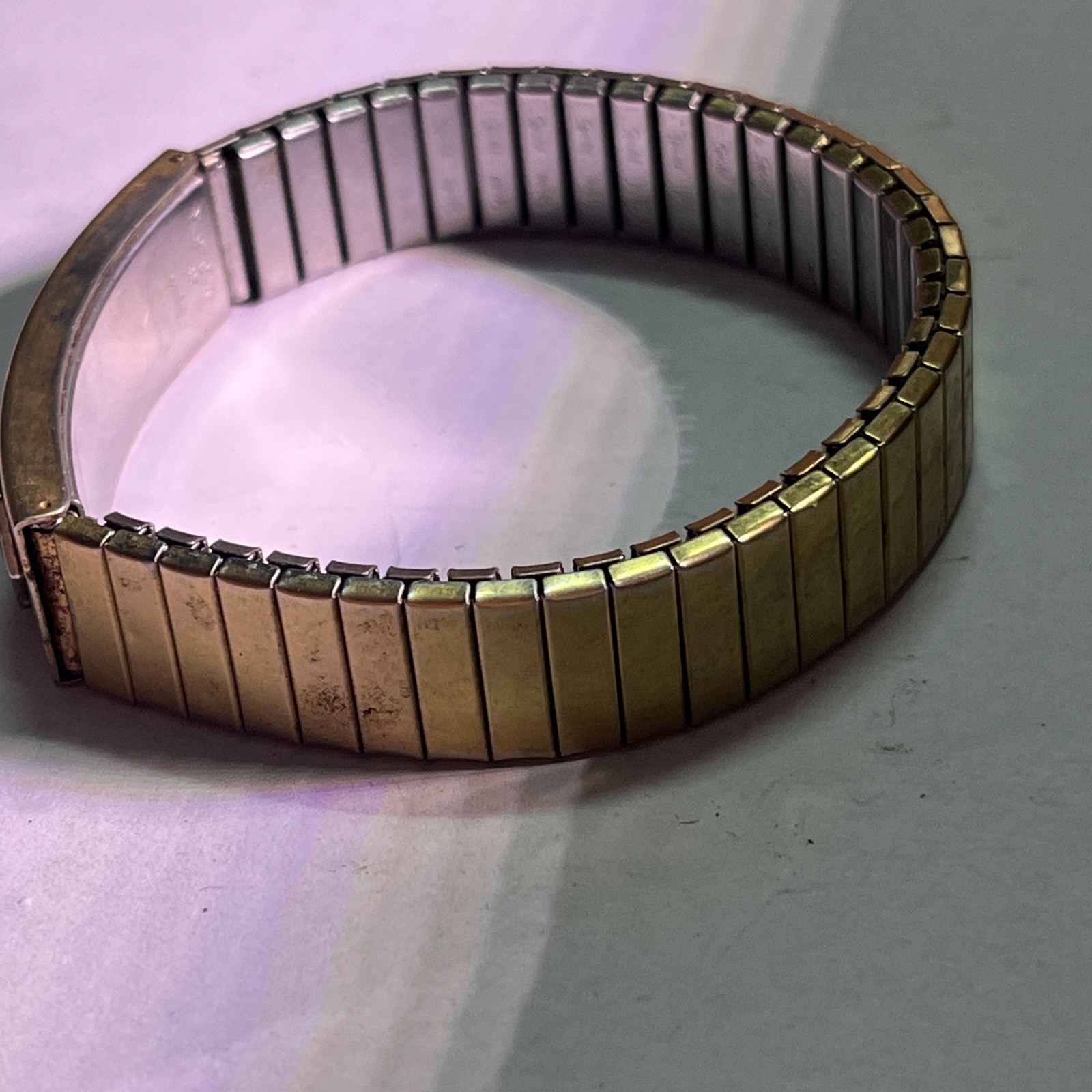 Speidel Medilog Medical Alert Bracelet Womens Stretch Band Gold Tone