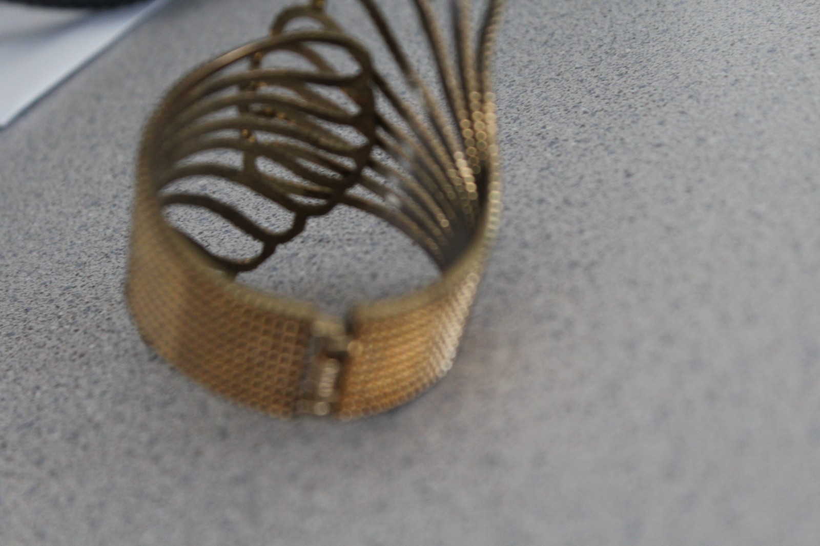 VTG Fan Cuff Bracelet Gold Tone Wide Art Deco Style Statement Bracelet & Hindge