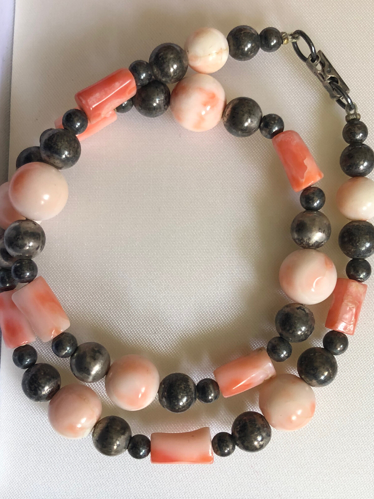 VINTAGE ANTIQUE GENUINE NATURAL SALMON CORAL STERLING SILVER SIGNED NECKLACE