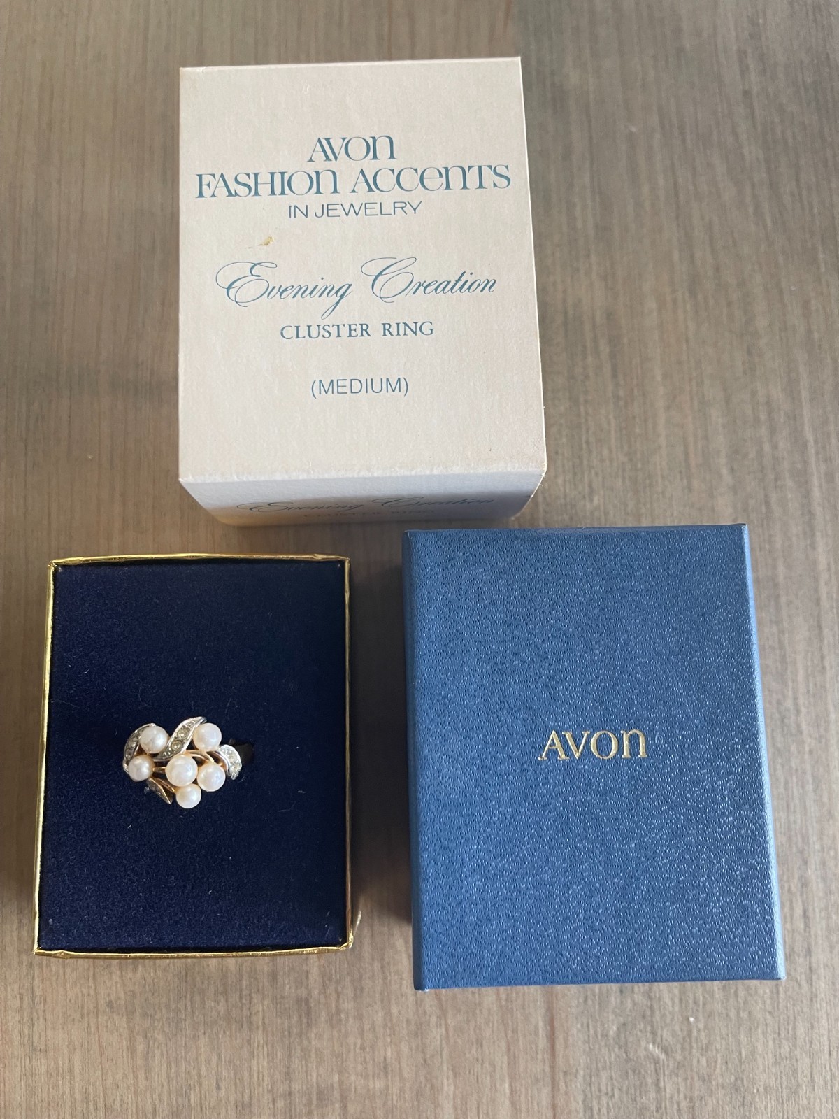Vintage 1971 Avon Evening Creation Cluster Goldtone Ring Medium