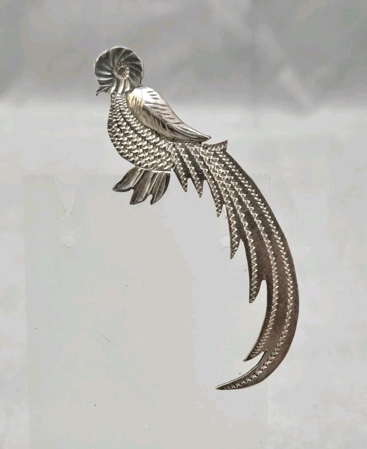 Quetzal Bird Figural 900 Silver Detailed Signed Guatemala Vintage Pin Brooch