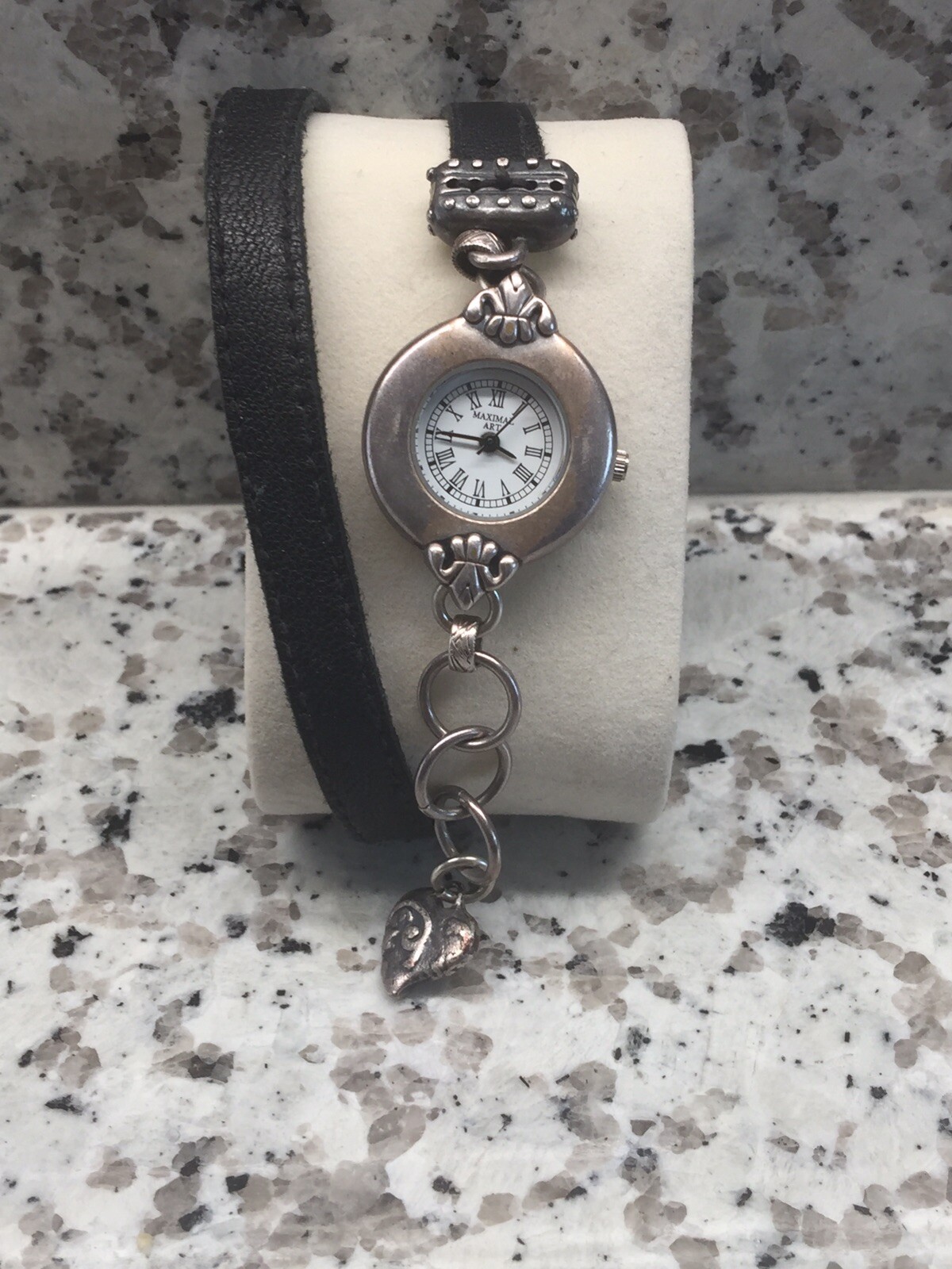 Maximal Art John Wind Silver Tone Hand Necklace Charms Pendant Watch 2002