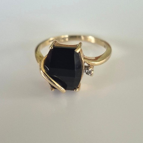 10K Yellow Gold Marked PSCO Onyx and Diamond Ring – Size 6.25, Weighs 2 Grams