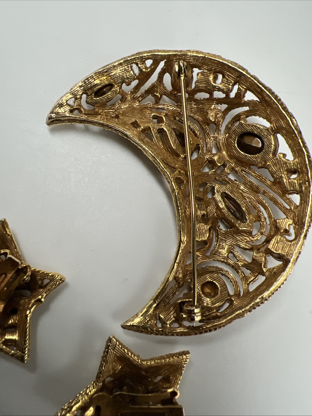 Vtg La Roco Paisley Crescent Half Moon Brooch & Star Earrings Witchy Dark Amber