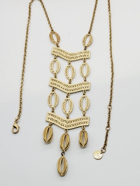 STELLA & DOT Kimberly Pendant Necklace Gold Tone Statement