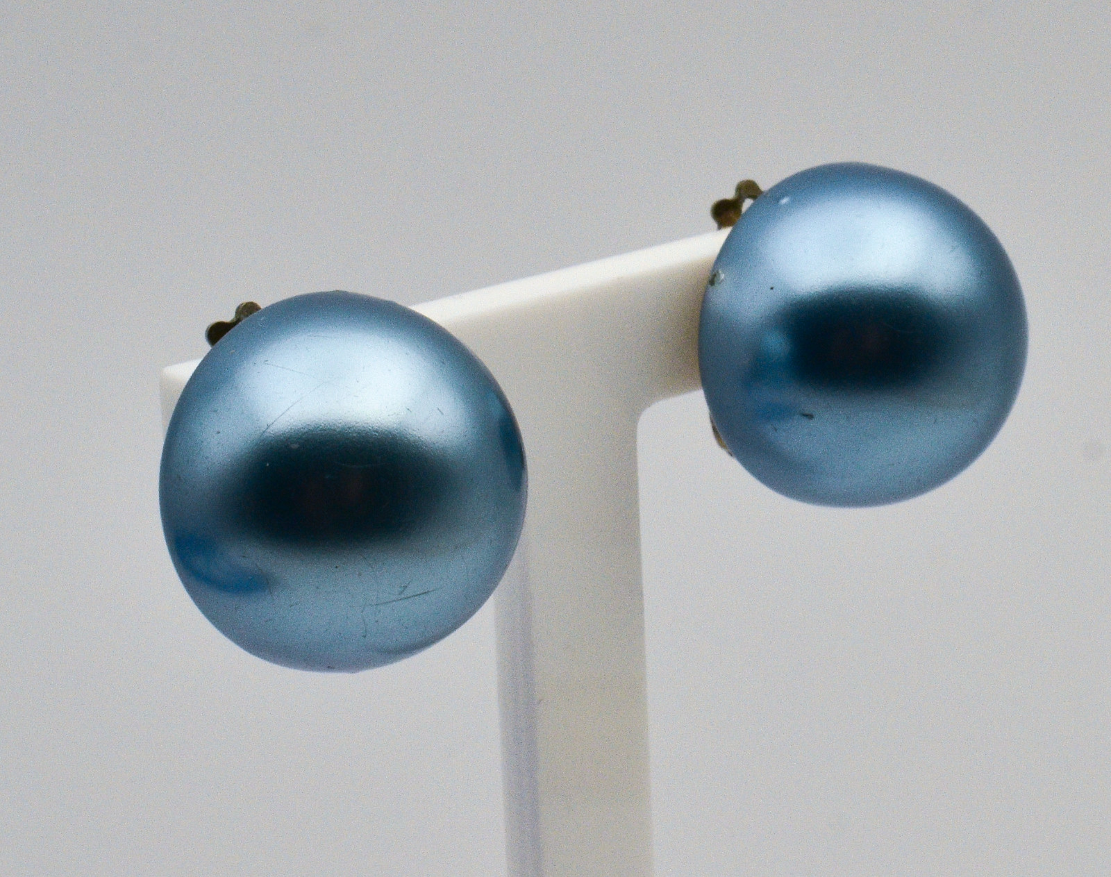 Blue 3 Strand Graduated Faux Pearl Necklace And Clip On Earrings Set Japan