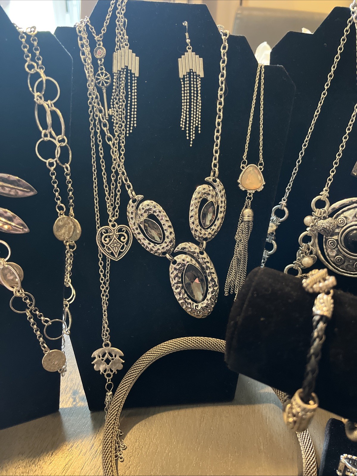 Jewelry Lot Estate Finds 22pc Metal Silver Tone Stones Necklace Bracelet Ring