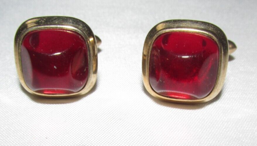 A13, Vintage Hadley Cuff Links, Red Stone, Gold Tone