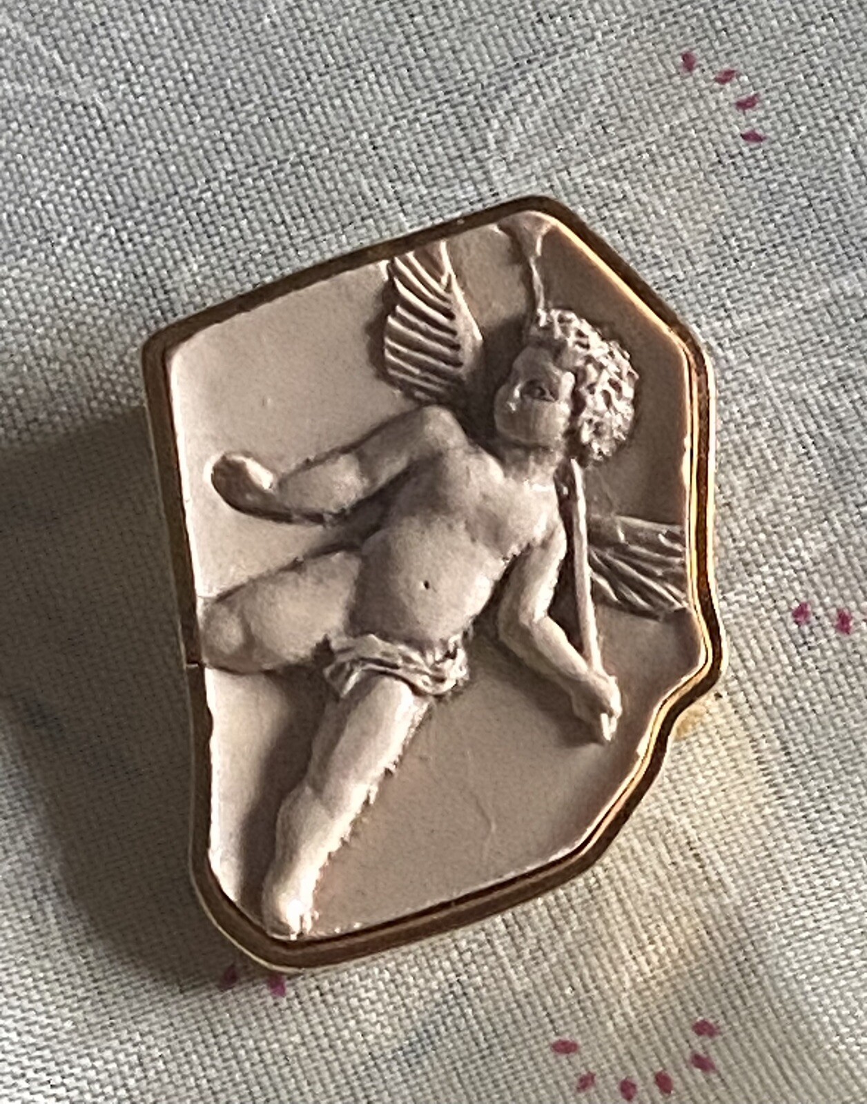 Vintage Vatican Library Collection Cherub Brooch W/Raised Relief