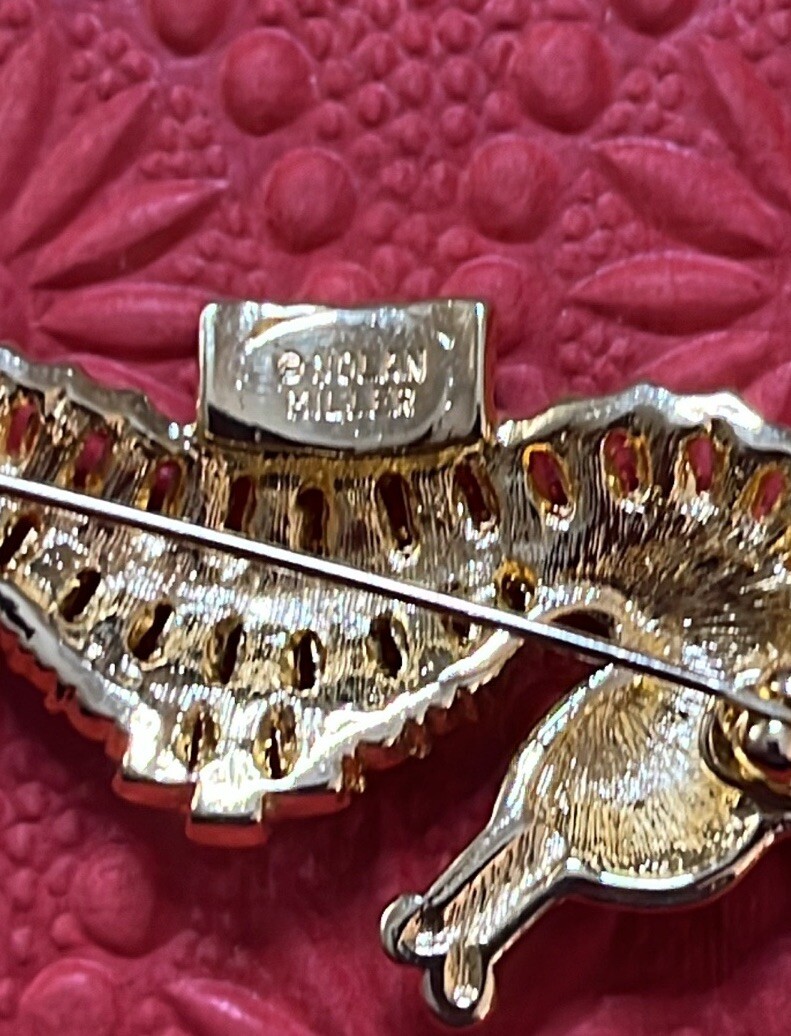 Nolan Miller Goldtone Seahorse Brooch Clear Round And Emerald Cut Rhinestones