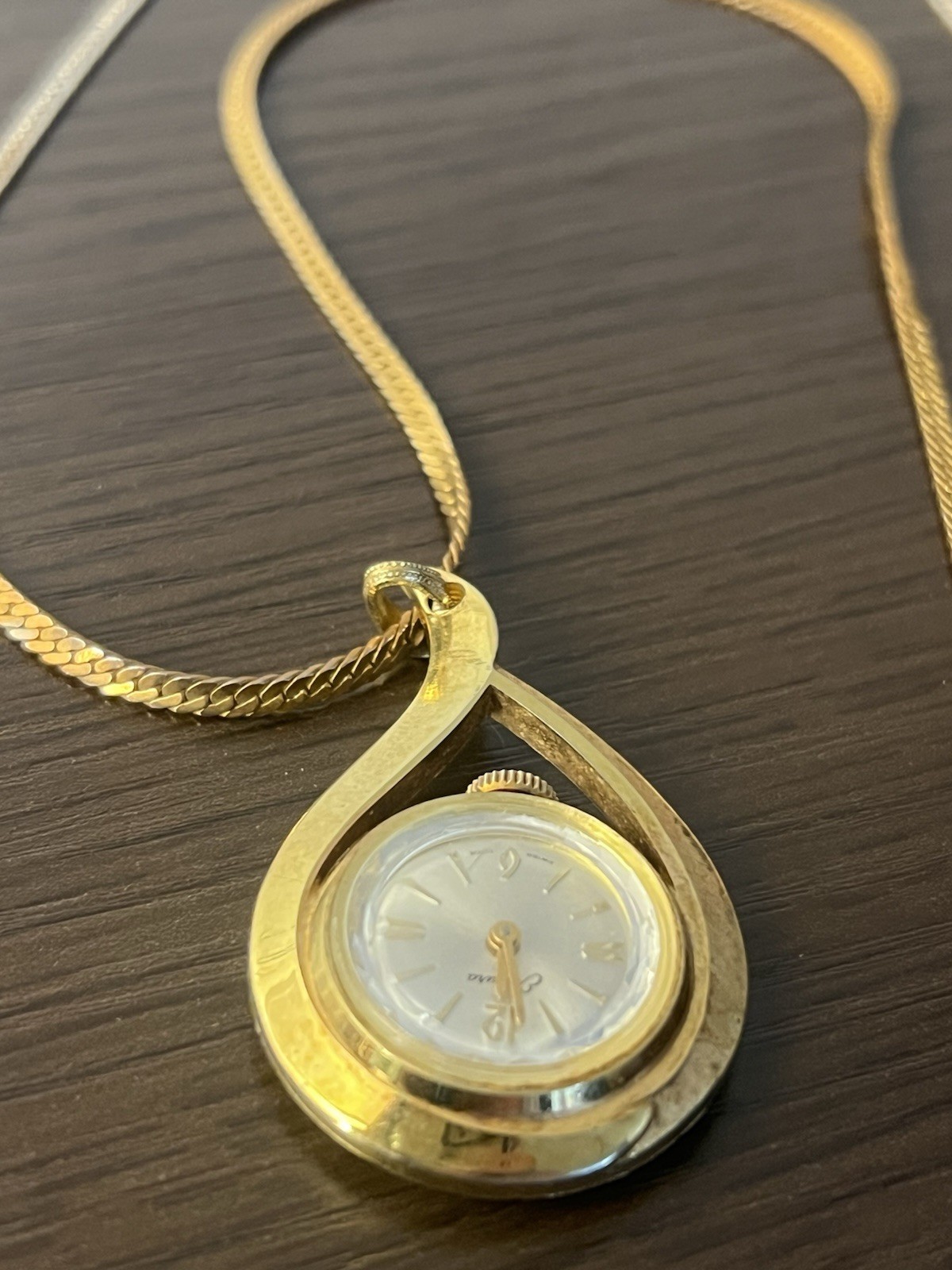 Vintage Endura Swiss Made Teardrop Pendant Watch Necklace MCM Elegant