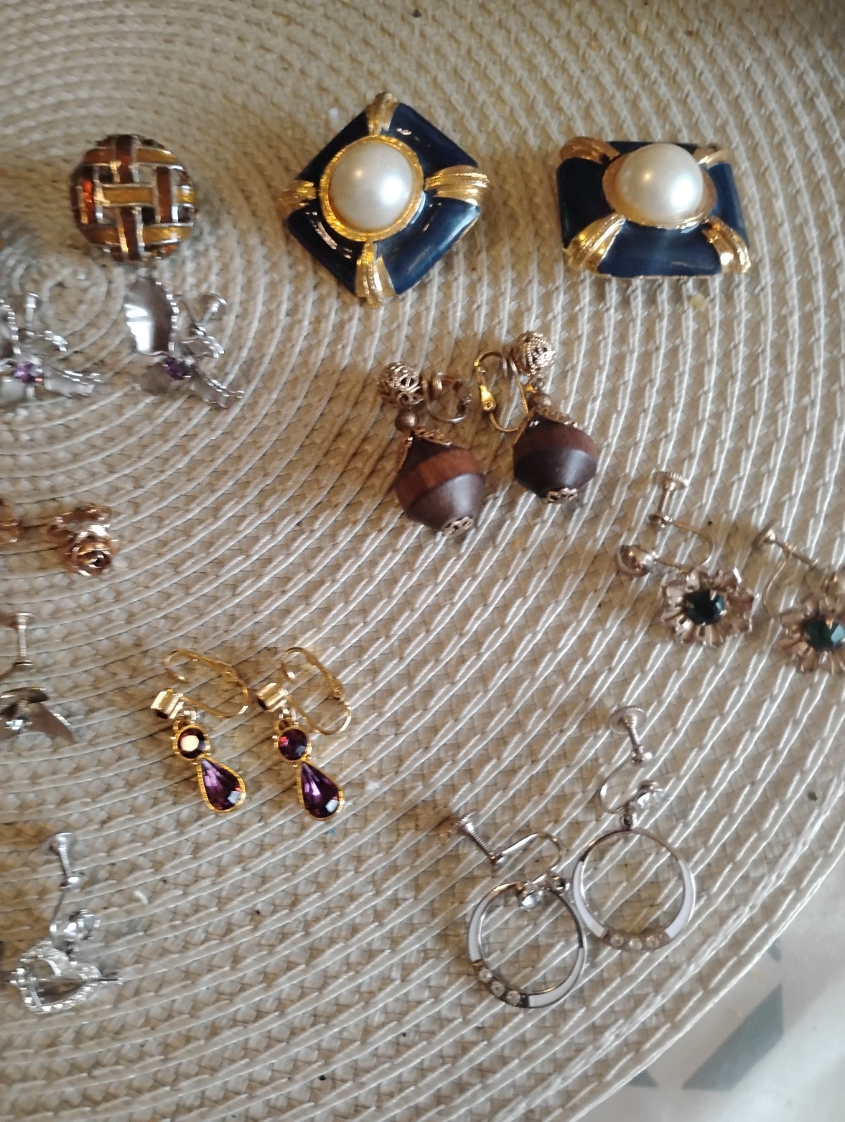 Vintage Lot Of 18 Vintage Pairs Of Clipon Earrings