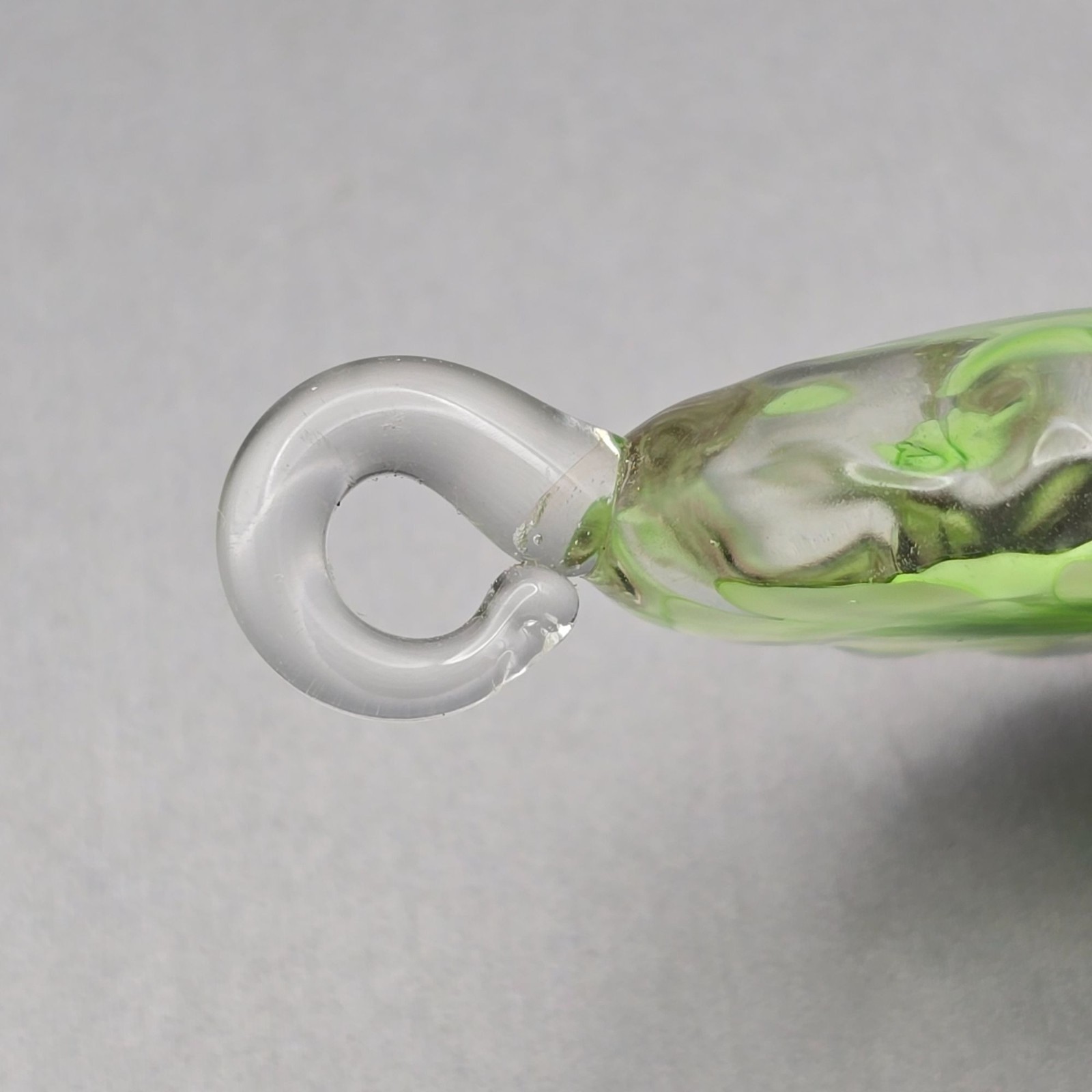 Artisan Glass Leaf Pendant 1.75×1.25″ Green Floral Design Scalloped Edges