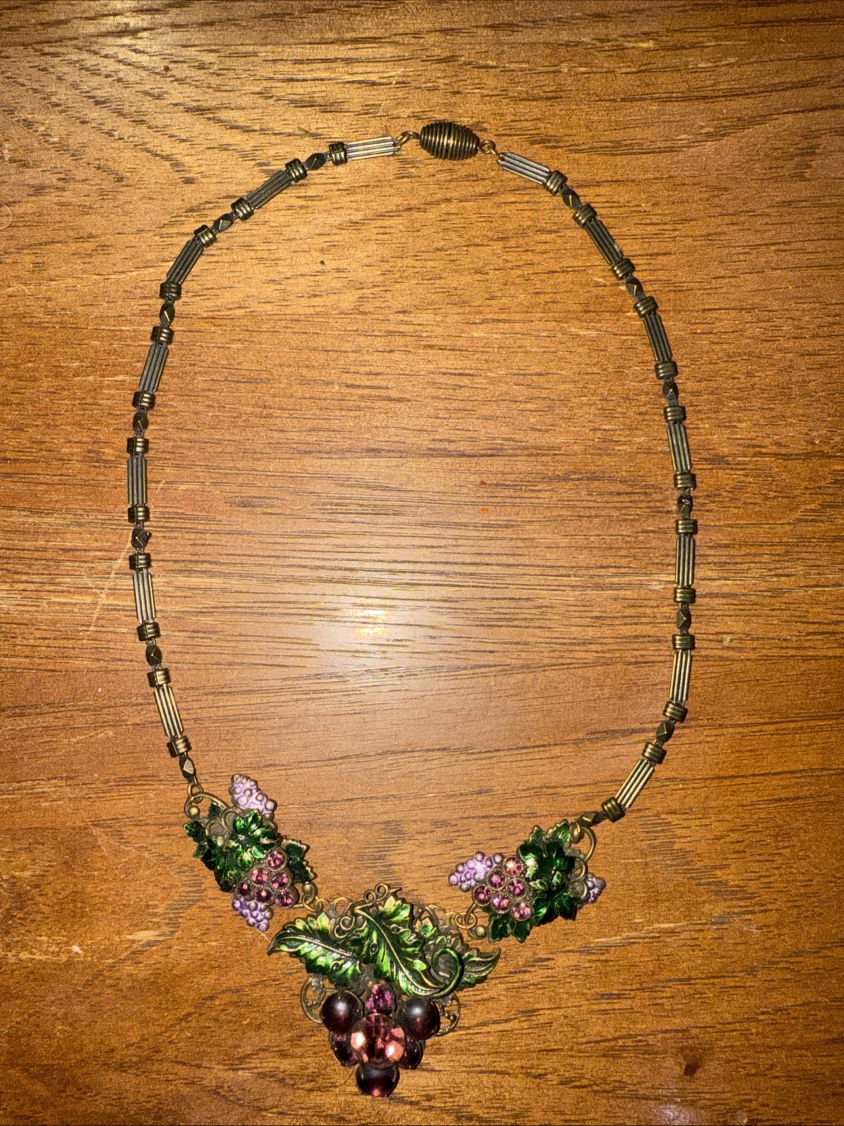 VTG Purple Grapes Swarski Crystal Necklace Wine Club Lovers Beautiful Unique