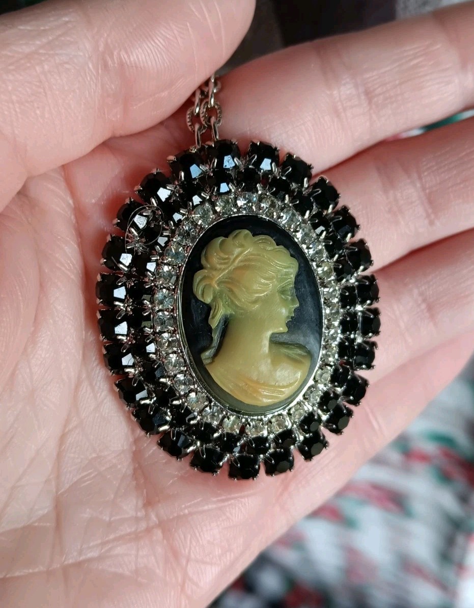 Vintage Park Lane Black & Clear Rhinestone Faux Cameo Set Brooch Ring & Earrings