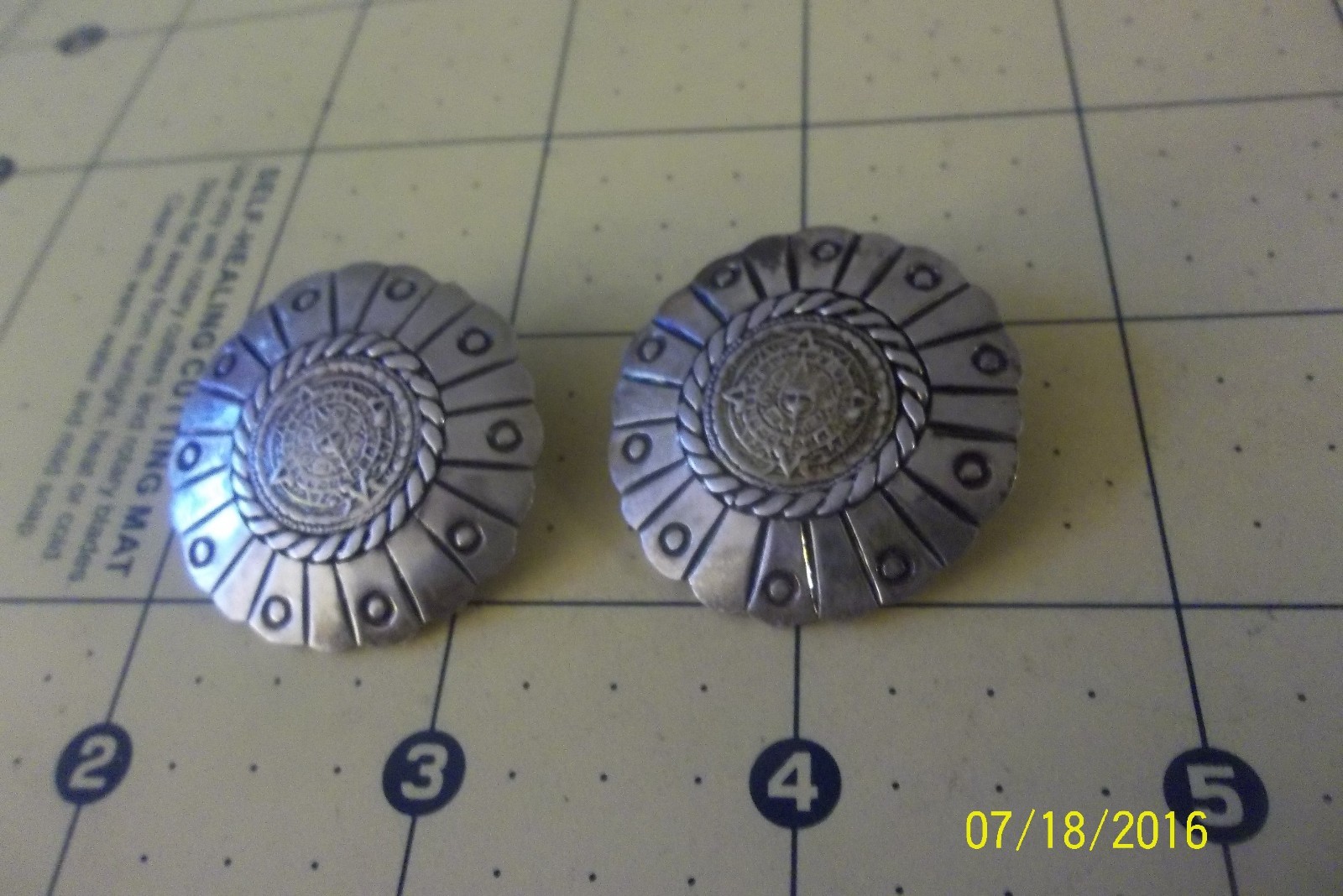 Vintage Sterling Silver Mexico Aztec Mayan Calendar Clip-On Earrings a53