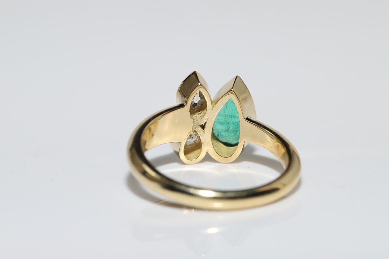 New Made 18k Gold Natural Old Pear Cut Diamond And Emerald Decorated Ring