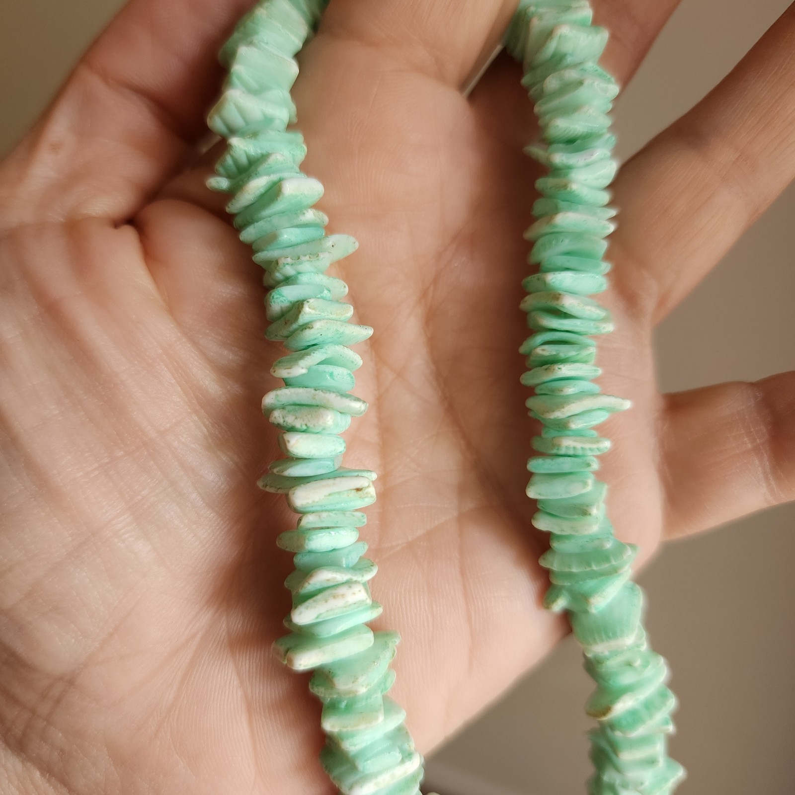 Dyed Light Green Blue Puka Shell Chip Beaded Vintage Boho Surfer Beachy Necklace