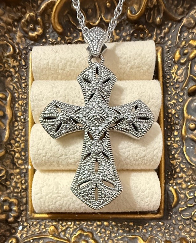 ESTATE Vintage 925 Silver & 5 Accent Diamond Cross Pendant on 925 Chain Necklace