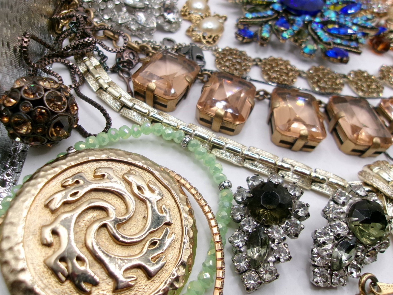 Vintage~Mod Estate Costume Jewelry Lot~AVON~CORO~JERI LOU~J CREW~SARAH~PARK LANE