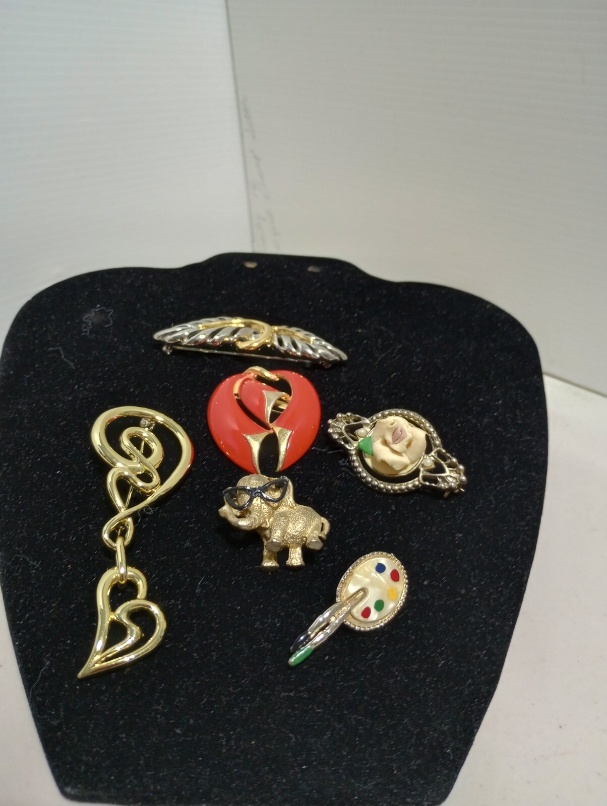 Vintage Broach/Pins of Different Sizes and Shapes X 6