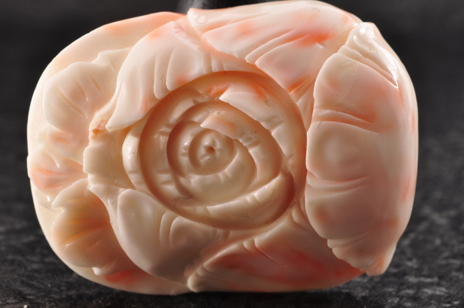 Angel skin coral OBIDOME “Peony” Certificate, (39mm (1.53in) total 135.5ct) box.