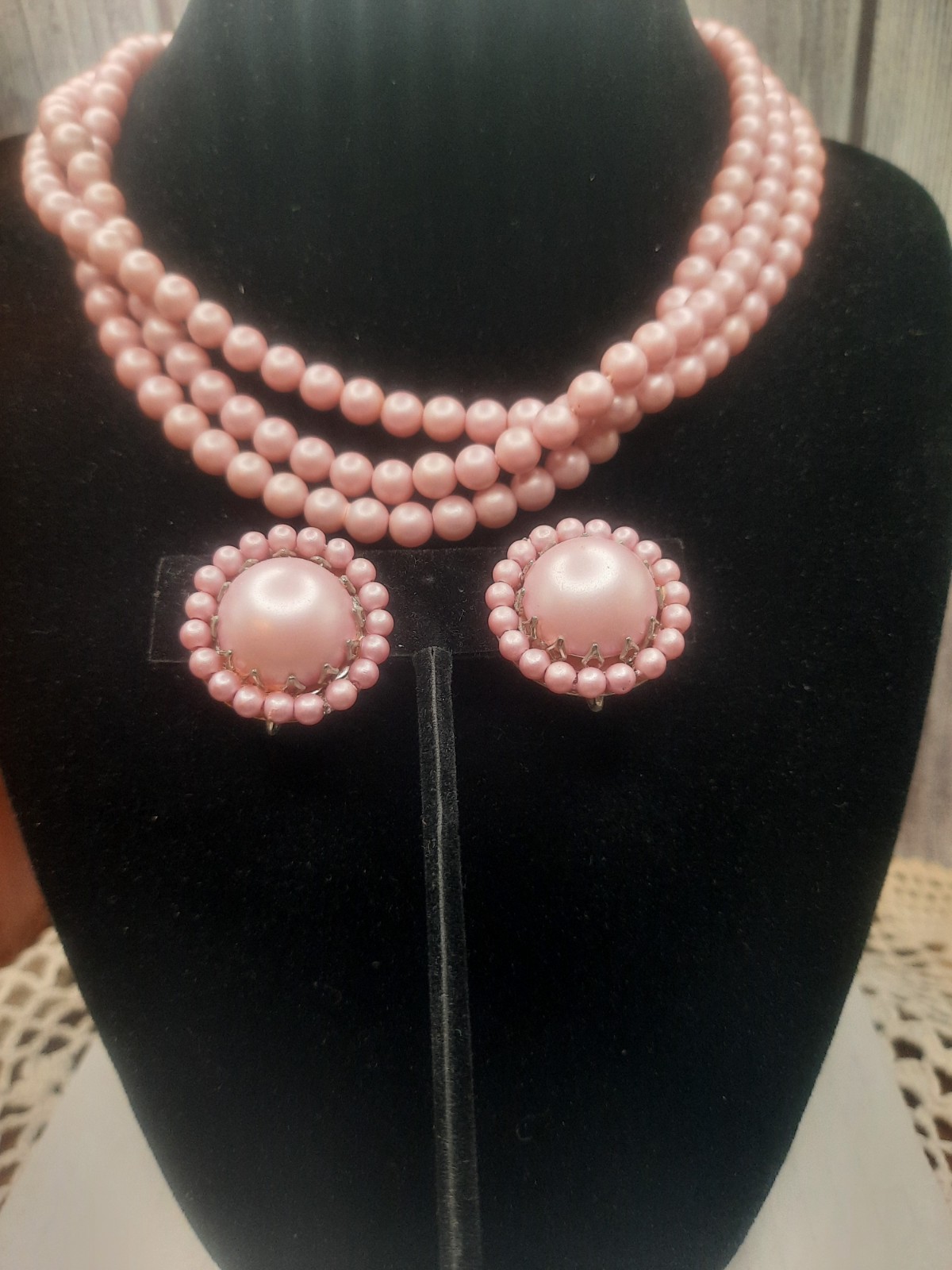 Vintage 3 Strand Adjustable Collar Necklace Clip On Earrings faux pearls beads