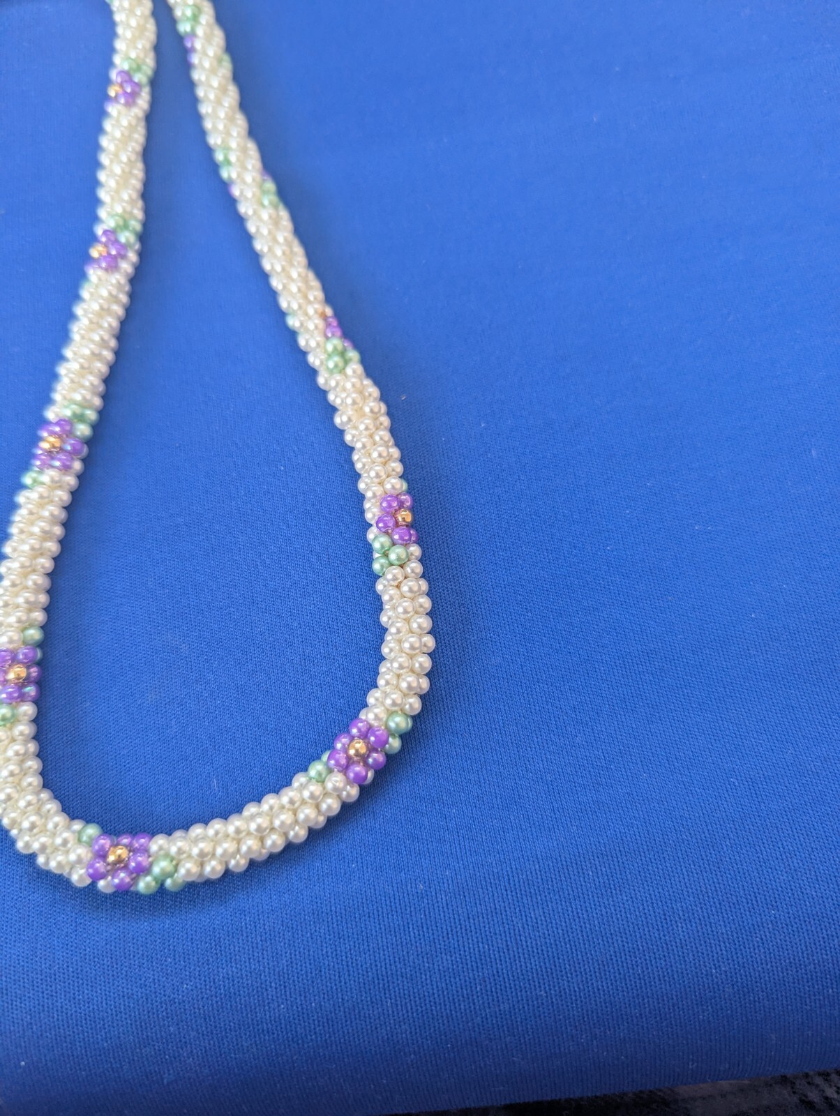 Beaded Rope Necklace White with Purple Flowers & Green Leaves 18″ Vintage Estate